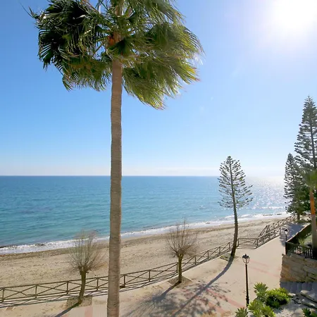 West Beachfront Janine *