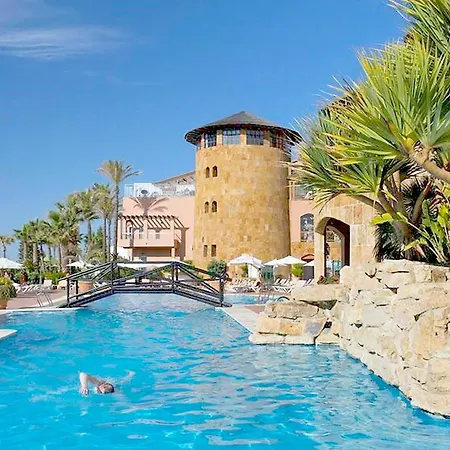 West Beachfront Janine Апартаменты