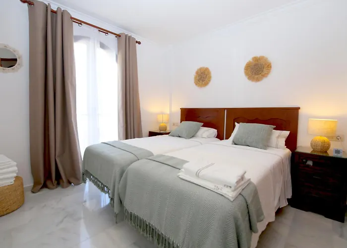 شقة West Beachfront Janine