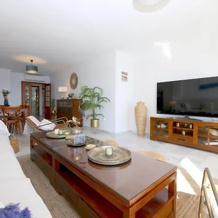West Beachfront Janine Apartment Estepona